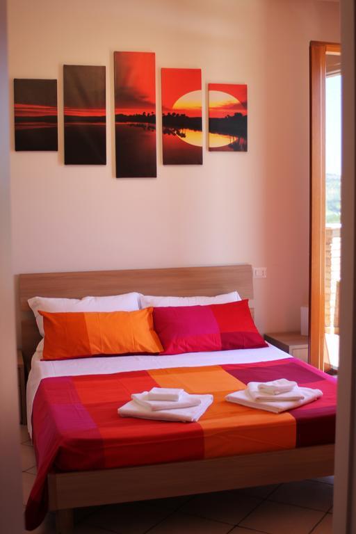 Bed and Breakfast Dimora Rosso Piceno Оффіда Екстер'єр фото