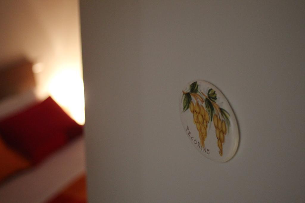 Bed and Breakfast Dimora Rosso Piceno Оффіда Екстер'єр фото
